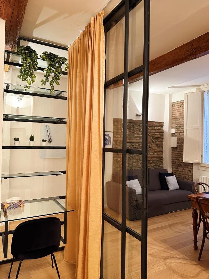 Koro'S Apartments Boloňa Exteriér fotografie